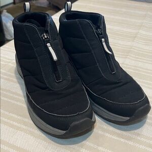 Ryka Gia Puff Wedge Bootie size 8.5 women’s